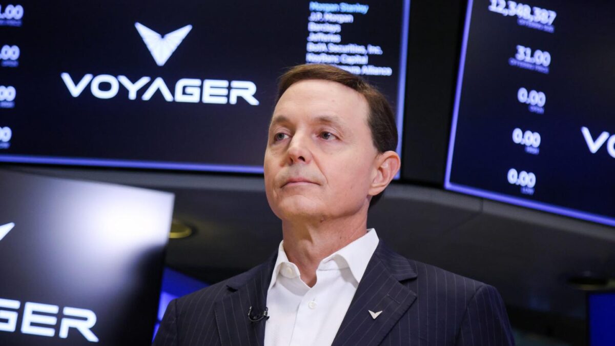 Voyager Technologies billionaire founder says a bigger paycheck isn’t the way to get rich—Gen Z should negotiate for a piece of the companies they work for