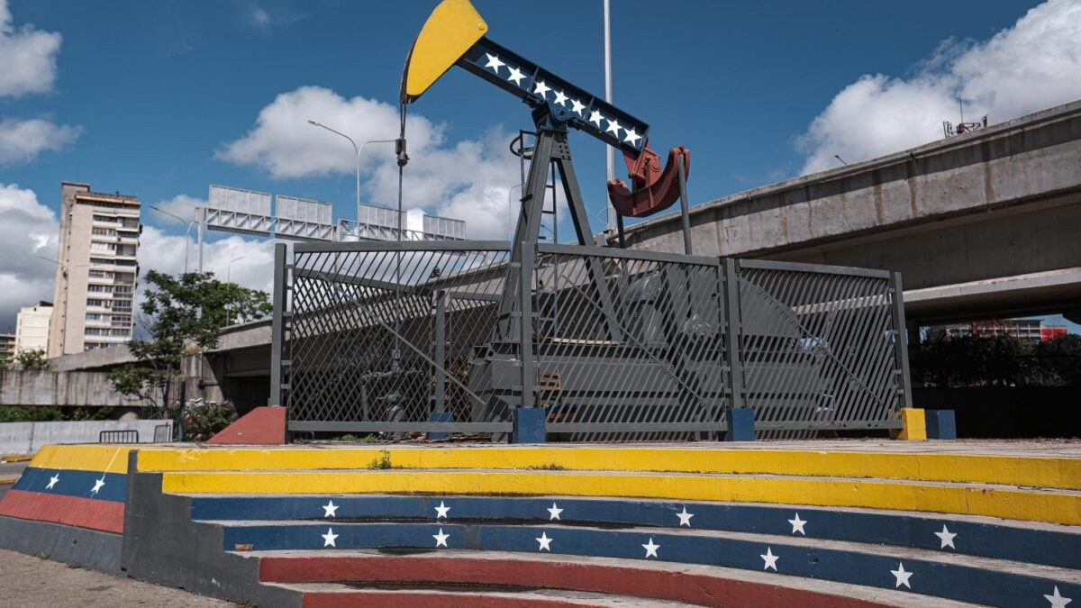 Caracas, Venezuela, Aug. 29, 2026: U.S. President Trump and Venezuelan interim President Rodriguez announced an agreement that would grant the U.S. majority control over 17 oilfields and more than 65 billion barrels of Venezuela’s proven oil reserves.