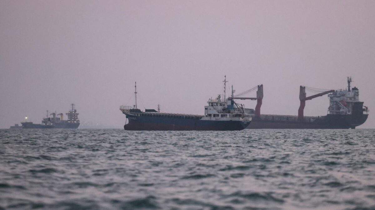 Oil prices dive on signs of Hormuz diplomacy while Saudi Arabia is left hanging in fight against an Iranian ally threatening crude’s other chokepoint